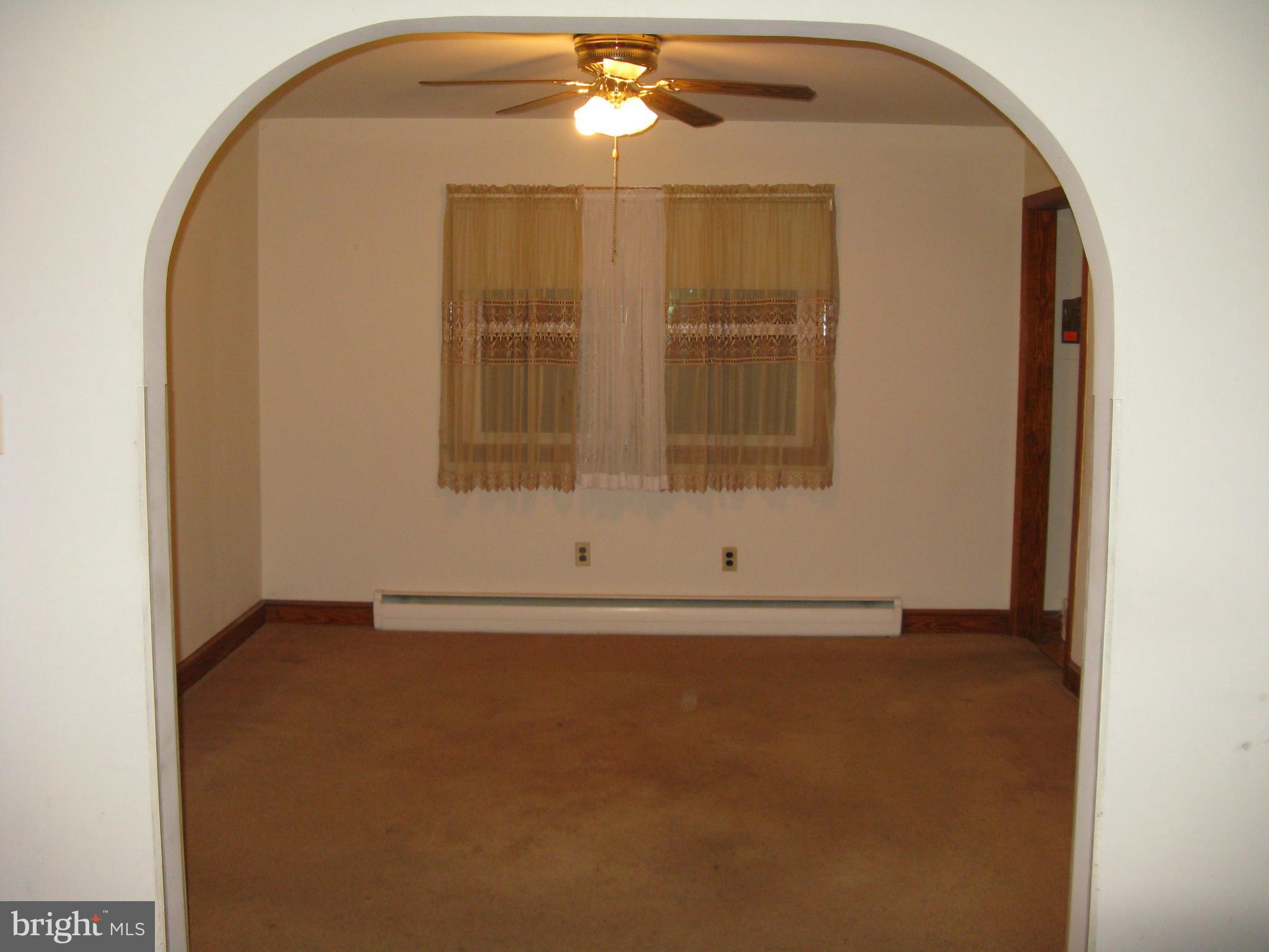 10463 Elk Run Road Catlett, VA 20119 - Photo 9 of 21 Family Room