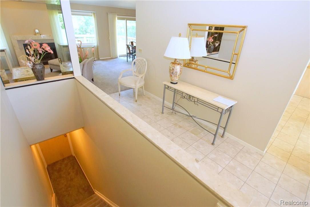 5264 Simpson Lake Road West Bloomfield, MI 48323 - Photo 22 of 27 DSC04242.JPG