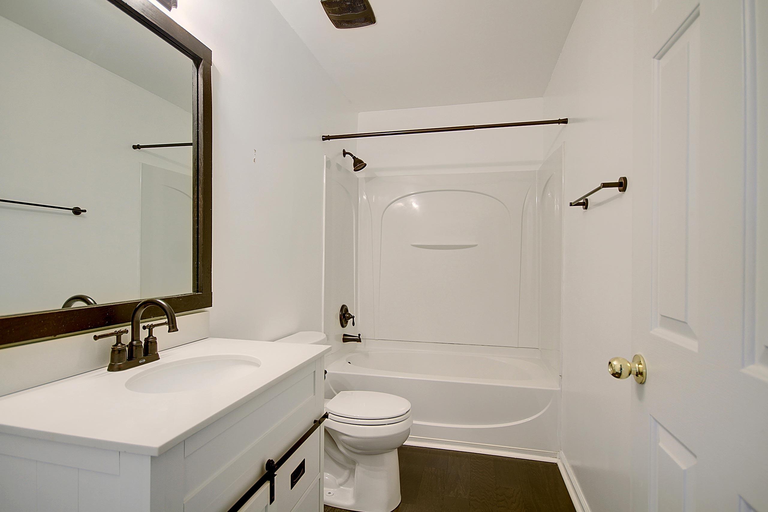 307 Edenton Road Goose Creek, SC 29445 - Photo 20 of 24 Guest Bathroom