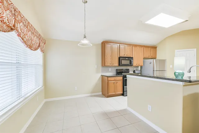 $330,000 | 15951 West Bellefontaine Way, Tomball, TX 77377