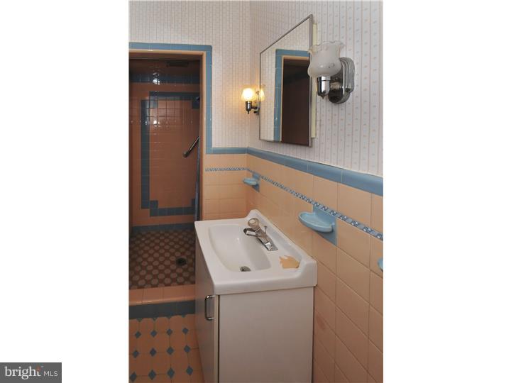 763 Baeder Road Jenkintown, PA 19046 - Photo 14 of 25 Master Bathroom