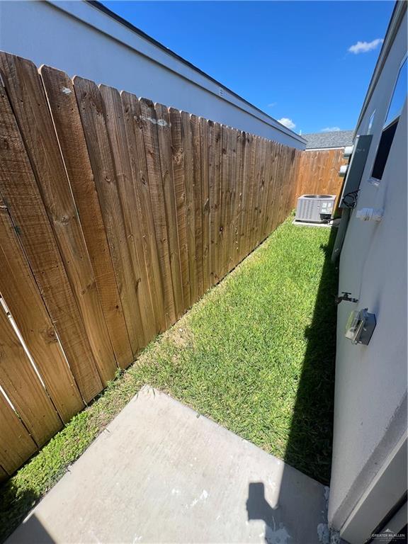 408 Sparrow Road, Unit 2 Weslaco, TX 78596 - Photo 11 of 11
