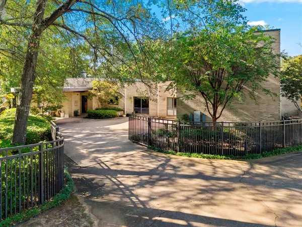 $1,100,000 | 45 Palisades Boulevard, Longview, TX 75605