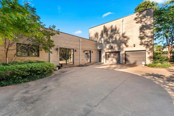 $1,100,000 | 45 Palisades Boulevard, Longview, TX 75605