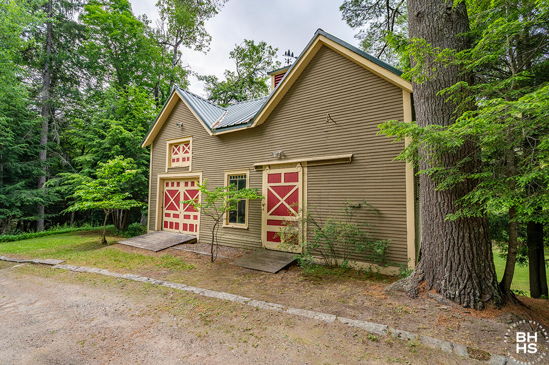 8 Pinehurst Road Saranac Lake, NY 12983 - Photo 102 of 109 HistoricHomeOnLowerSaranacLake_Garage