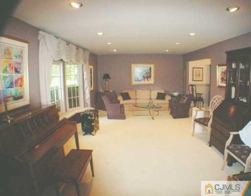 11 Pitt Road East Brunswick, NJ 08816 - Photo 2 of 8 Gallery Image 2