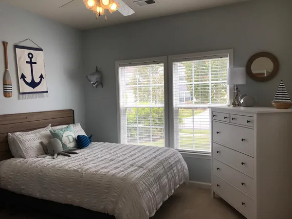 $2,300 | 272 Mayfield Drive, Goose Creek, SC 29445