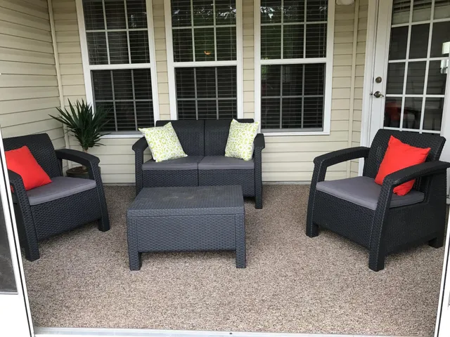 $2,100 | 272 Mayfield Drive, Goose Creek, SC 29445