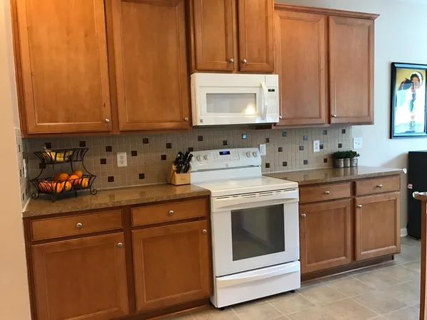 $2,300 | 272 Mayfield Drive, Goose Creek, SC 29445