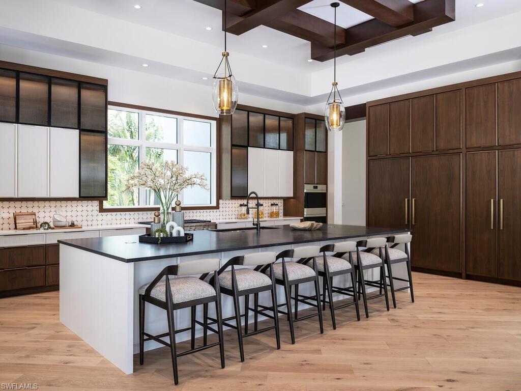 799 Cassena Road Naples, FL 34108 - Photo 7 of 37 Kitchen