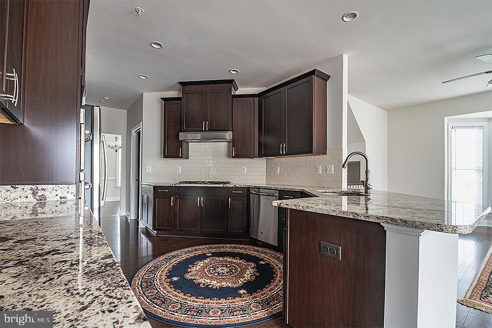 2520 Cherry Tree Road Hanover, MD 21076 - Photo 18 of 46 Kitchen