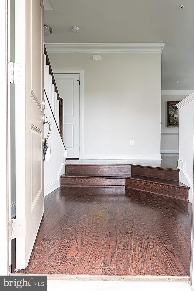 2520 Cherry Tree Road Hanover, MD 21076 - Photo 25 of 46 Interior