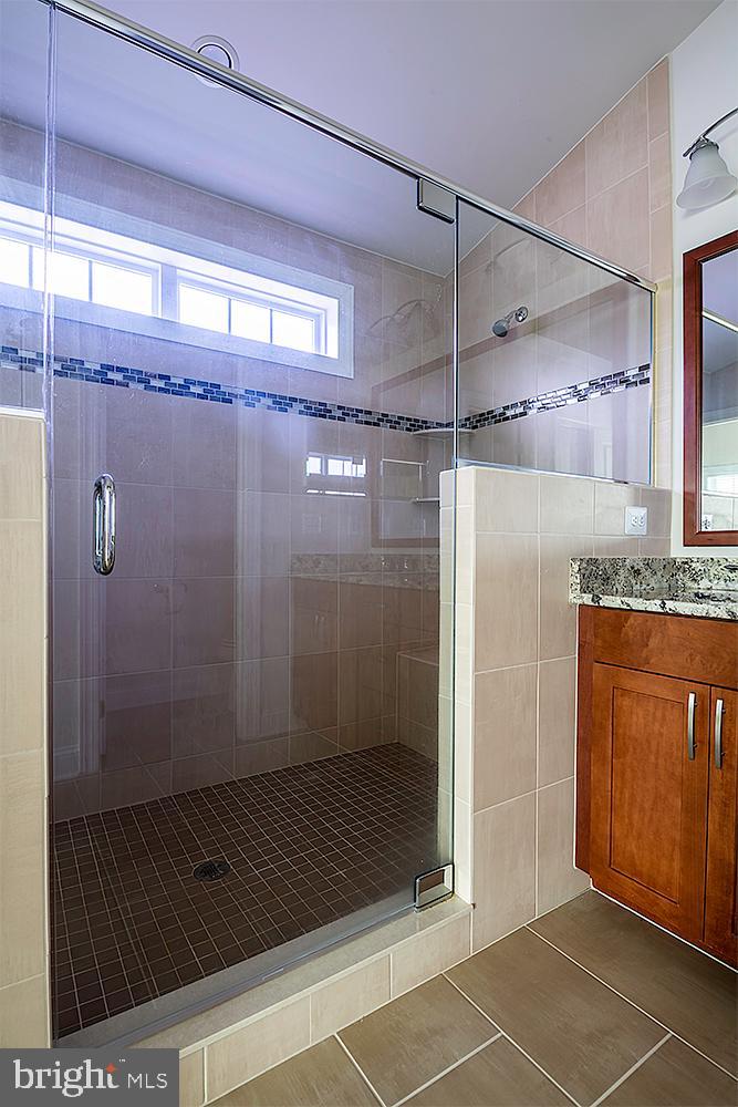 2520 Cherry Tree Road Hanover, MD 21076 - Photo 33 of 46 Master Bath
