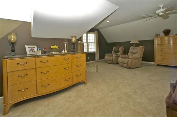 2 Weagle Farm Road Shrewsbury, MA 01545 - Photo 16 of 20 Gallery Image 16