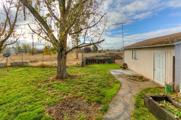 410 East Dutton Road Eagle Point, OR 97524 - Photo 20 of 24 Additional Photo
