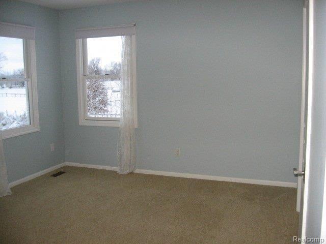 2294 South Hickory Ridge Road Milford, MI 48380 - Photo 12 of 20 BEDROOM 2 UP.JPG