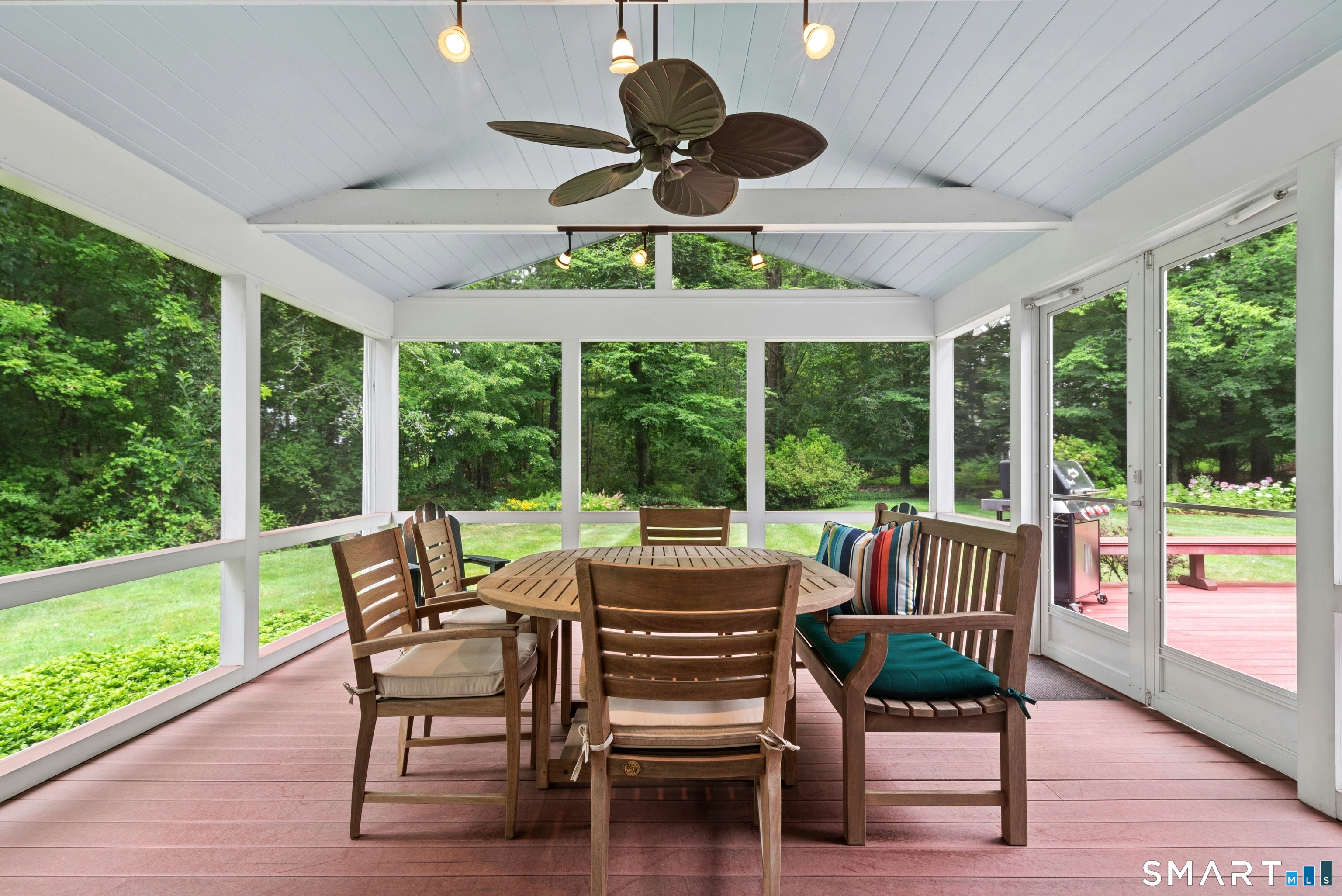 28 Royle Road Darien, CT 06820 - Photo 30 of 33