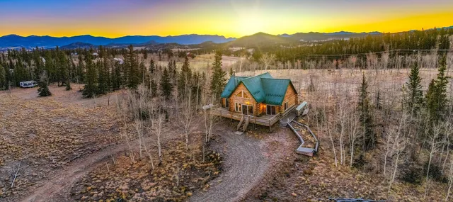 a view of a outdoor space with mountain view