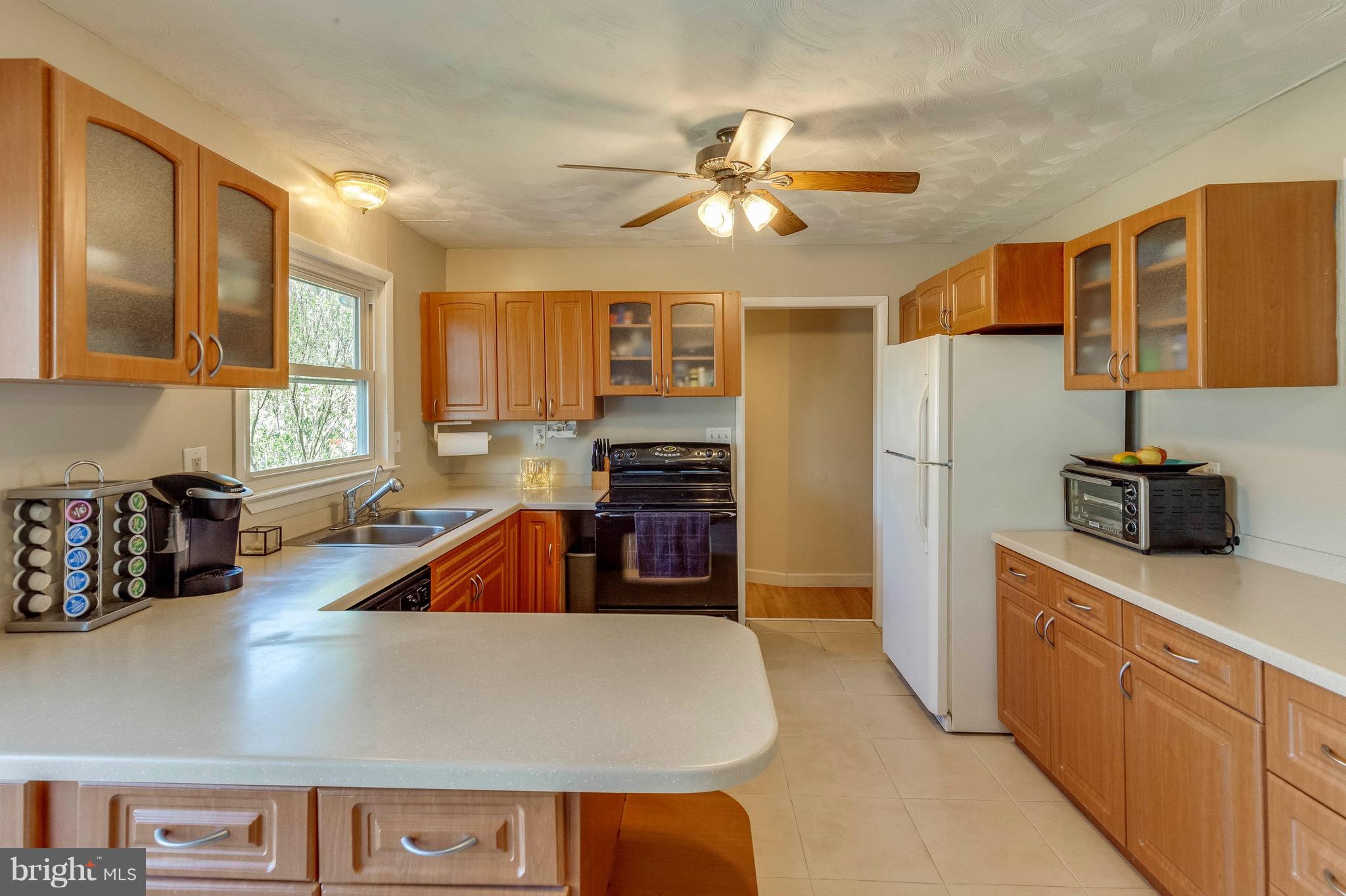 65 Peach Tree Drive Ranson, WV 25438 - Photo 7 of 30 Kitchen