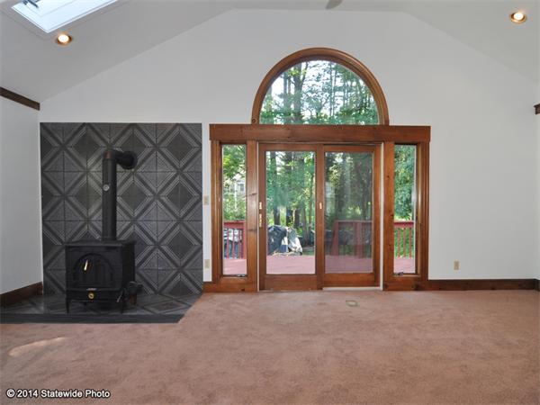 8 Old Colony Road Foxboro, MA 02035 - Photo 2 of 25 Gallery Image 2