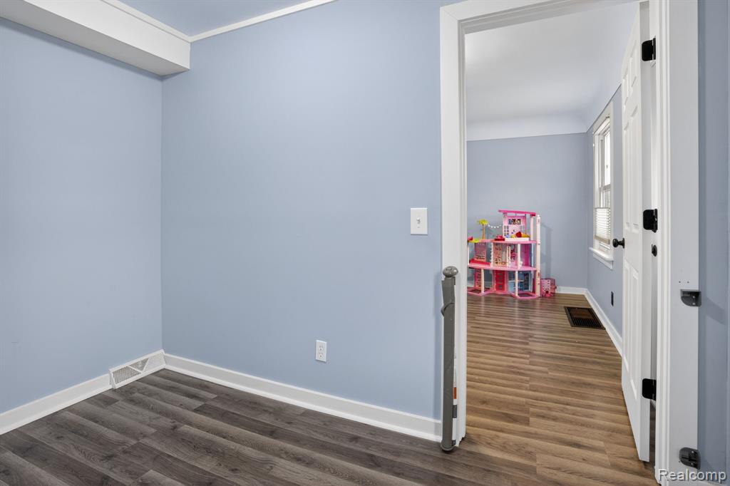 200 North River Road Saginaw, MI 48609 - Photo 24 of 50