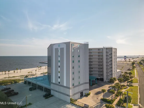 $389,000 | 1899 Beach Boulevard, Unit 205, Biloxi, MS 39531