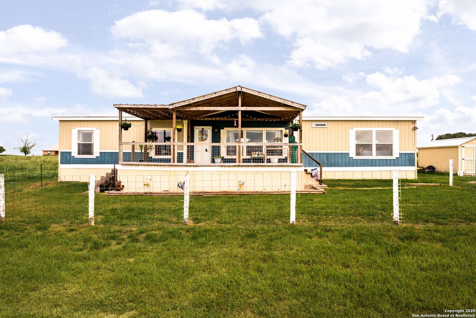 793 C Road Sutherland Springs, TX 78161 - Photo 3 of 55