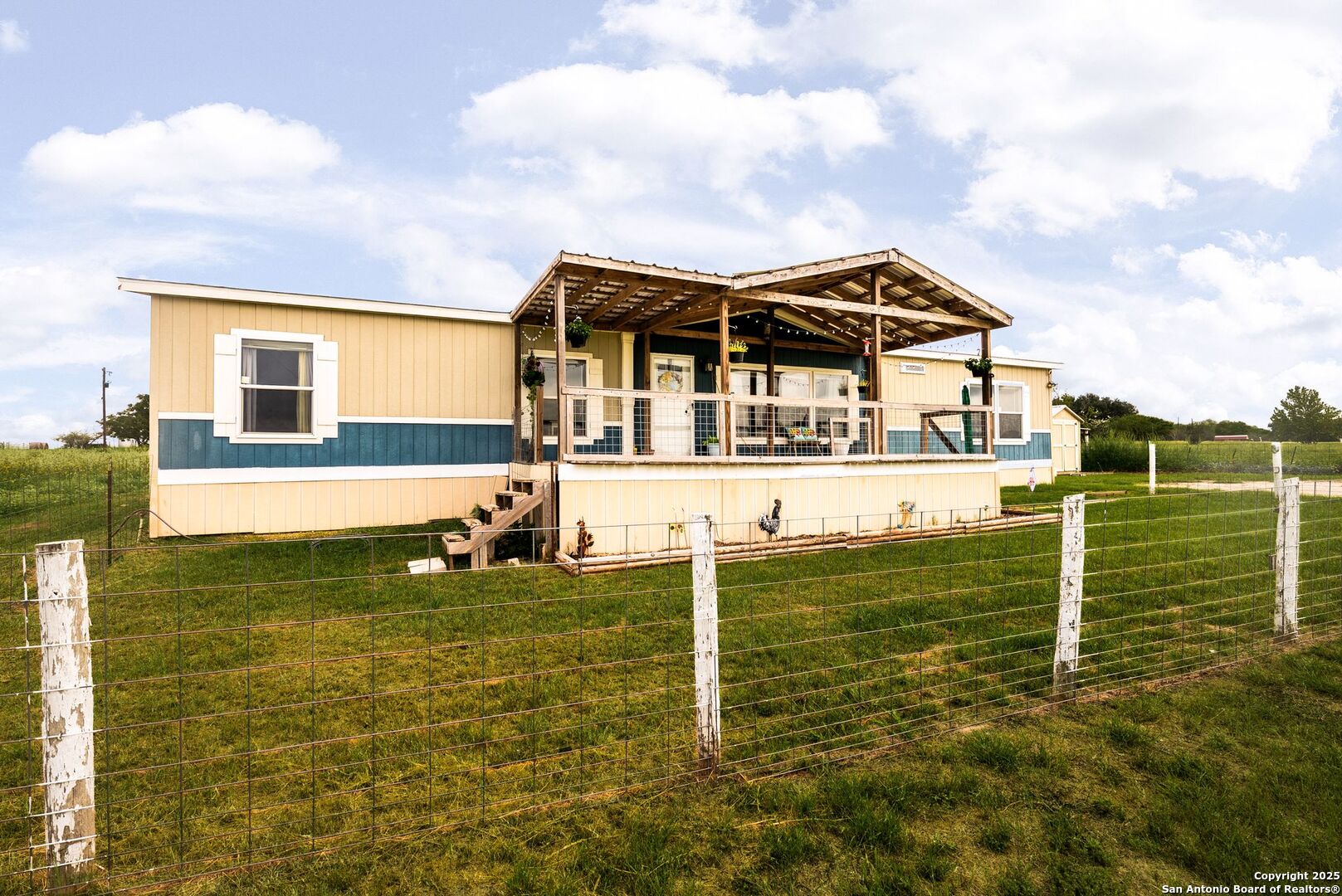 793 C Road Sutherland Springs, TX 78161 - Photo 4 of 55