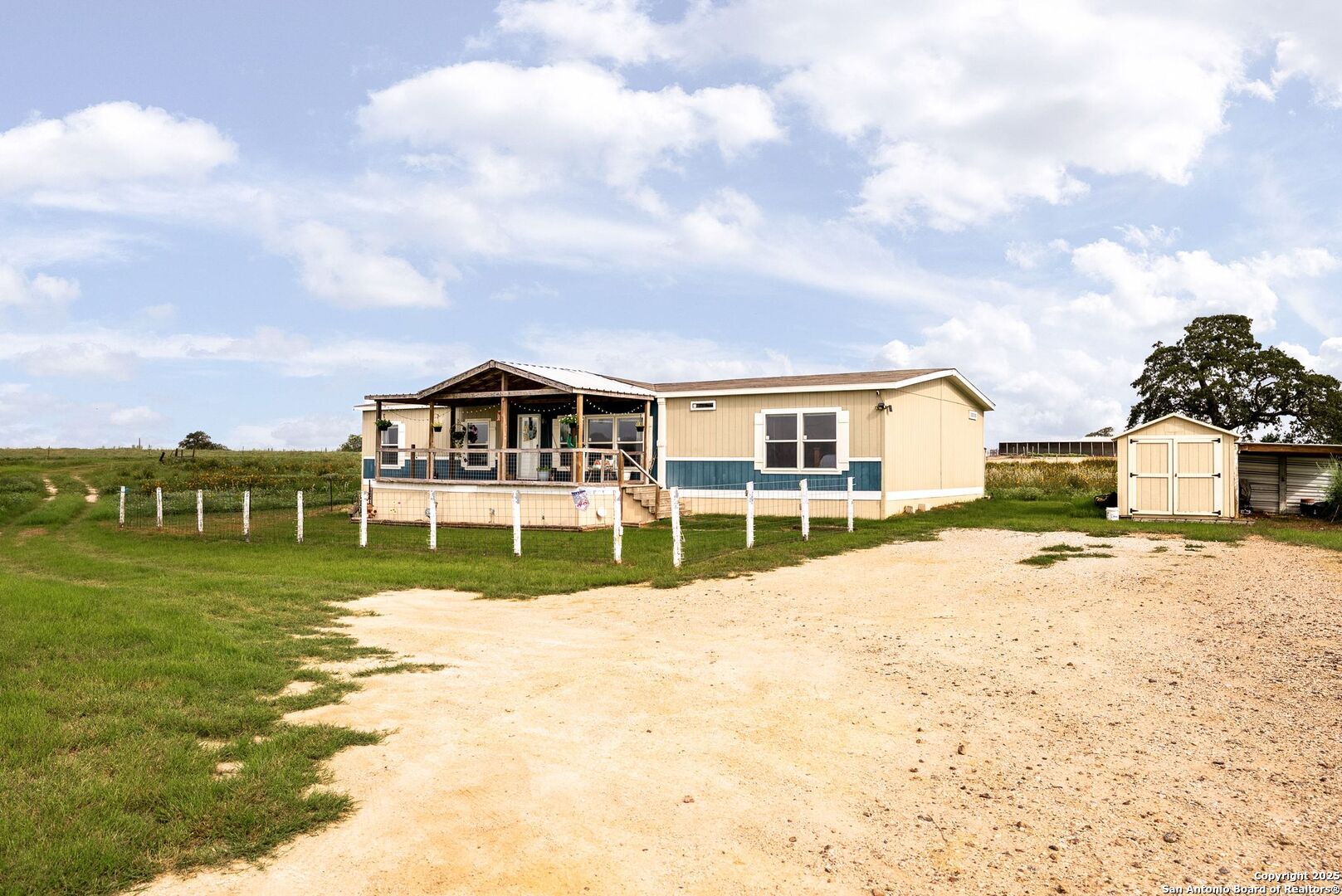 793 C Road Sutherland Springs, TX 78161 - Photo 6 of 55