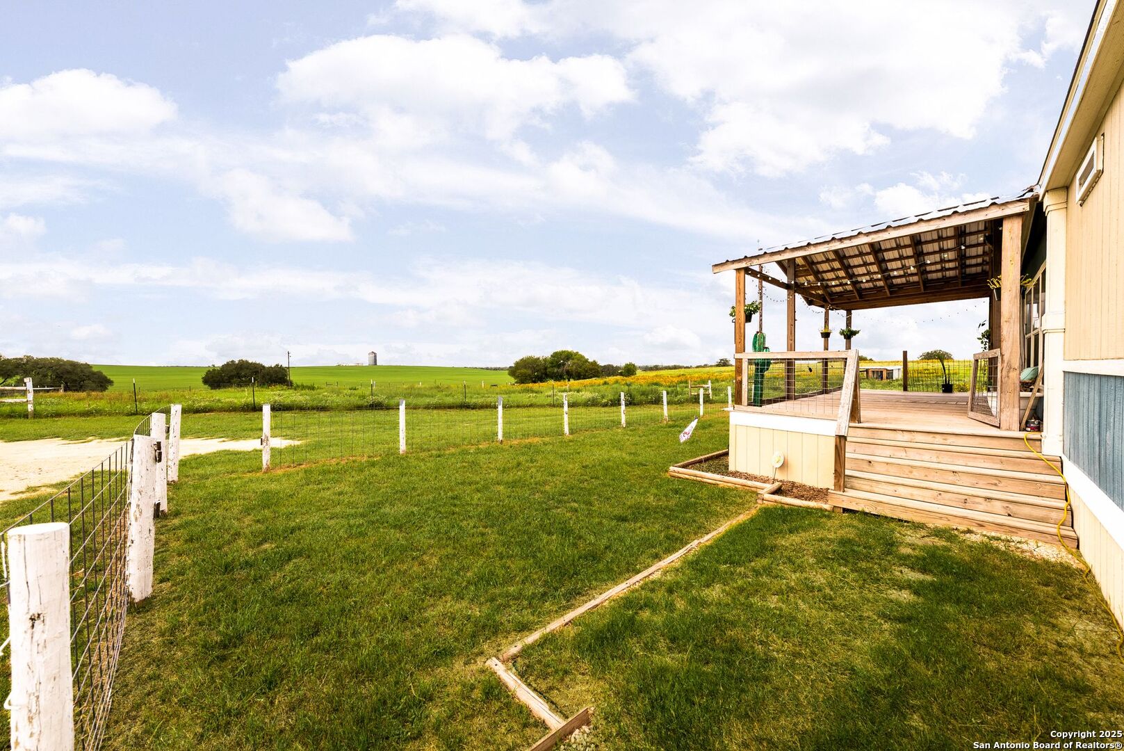 793 C Road Sutherland Springs, TX 78161 - Photo 7 of 55