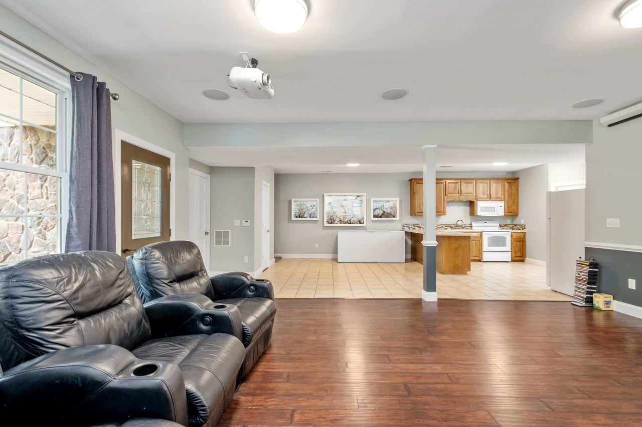 4544 Snapps Creek Road Harrisonburg, VA 22802 - Photo 21 of 50 Gallery Image 21