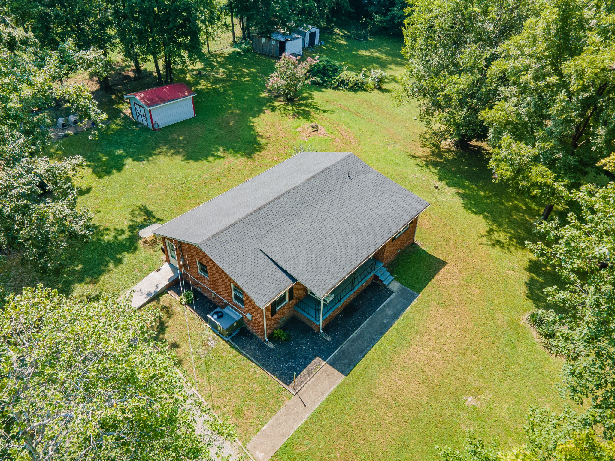 755 Briar Pond Road Centerville, TN 37033 - Photo 12 of 95 Gallery Image 12
