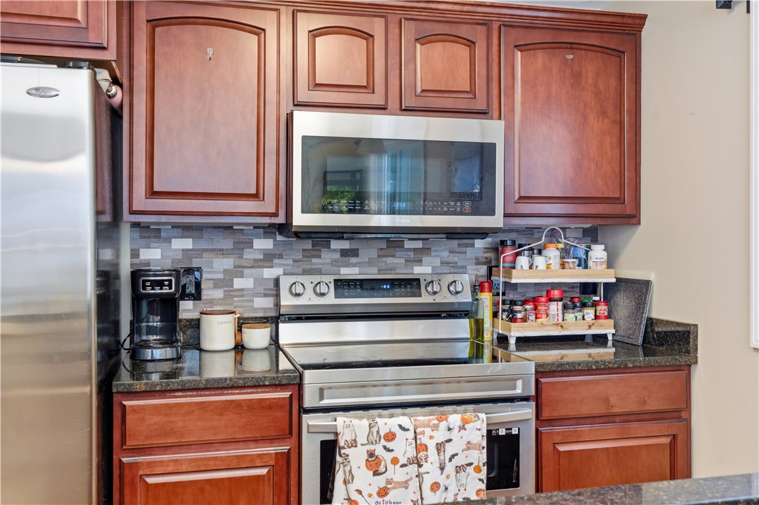 177 Jefferson Road Burrillville, RI 02830 - Photo 17 of 32