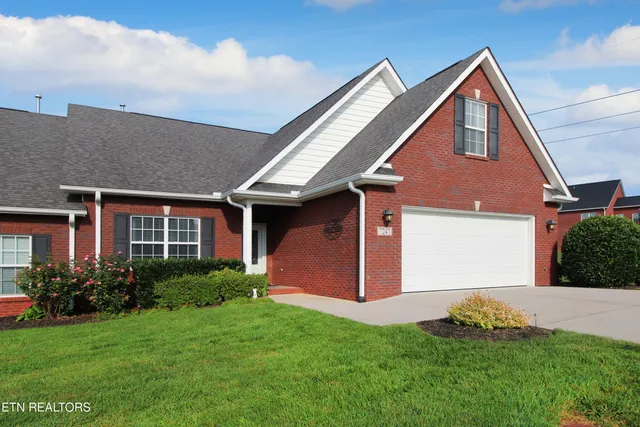 $494,900 | 7247 Alysha Vineyard Way, Knoxville, TN 37931