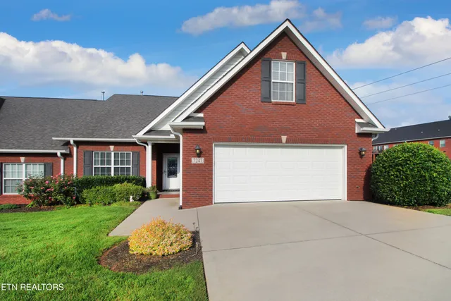 $494,900 | 7247 Alysha Vineyard Way, Knoxville, TN 37931