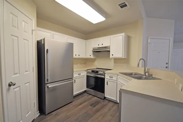 $1,650 | 13350 Water Oak Lane, Unit A, Austin, TX 78729