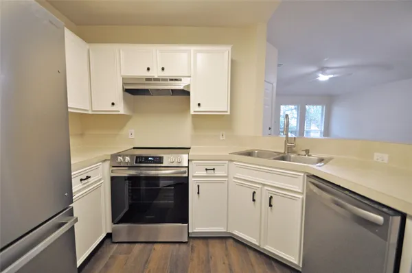 $1,650 | 13350 Water Oak Lane, Unit A, Austin, TX 78729