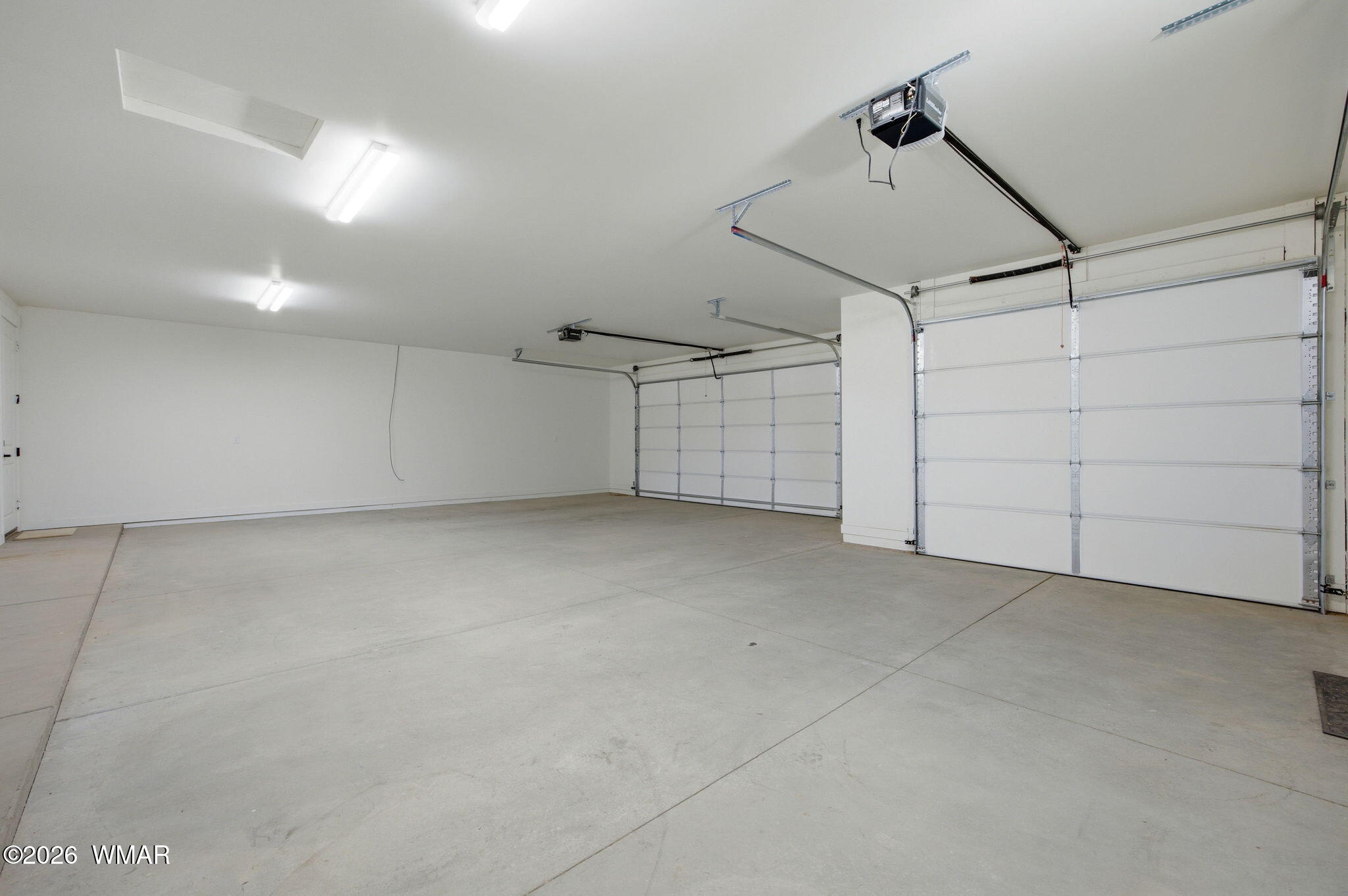 1852 West 7th S Street Snowflake, AZ 85937 - Photo 26 of 37 a view of a garage