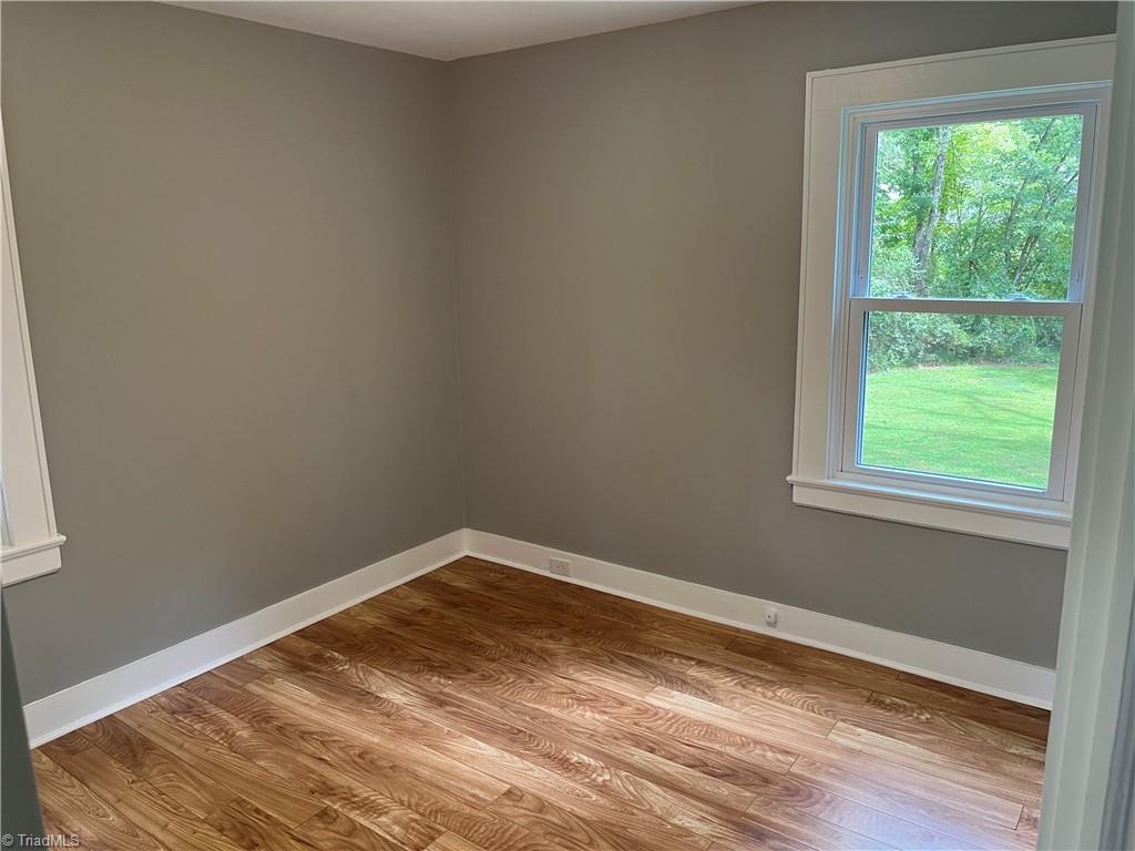 177 Quaker Road Mount Airy, NC 27030 - Photo 11 of 18 Gallery Image 11