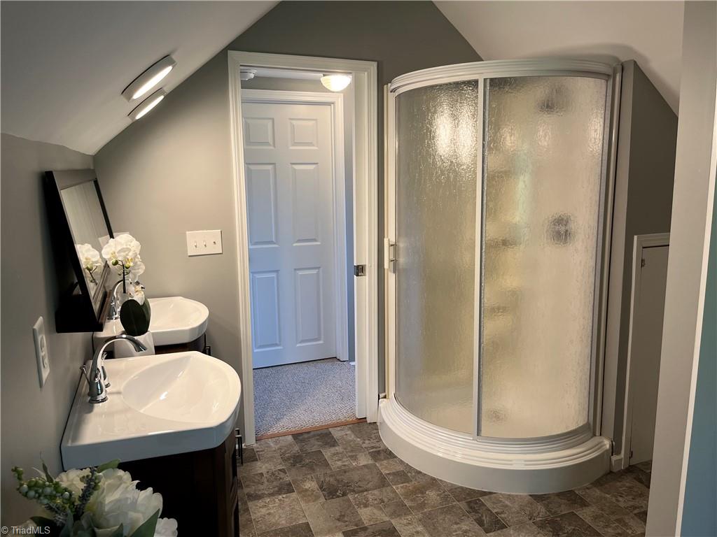177 Quaker Road Mount Airy, NC 27030 - Photo 13 of 18 Gallery Image 13
