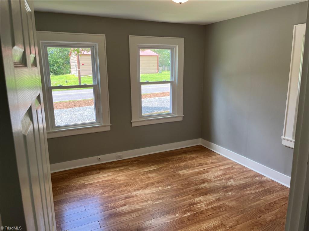 177 Quaker Road Mount Airy, NC 27030 - Photo 10 of 18 Gallery Image 10