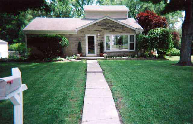 2128 South Manville Road Muncie, IN 47302 - Photo 1 of 12 Gallery Image 1