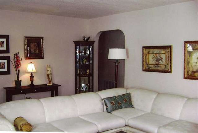 2128 South Manville Road Muncie, IN 47302 - Photo 3 of 12 Gallery Image 3