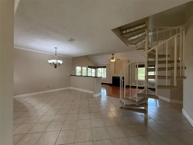 a view of utility room
