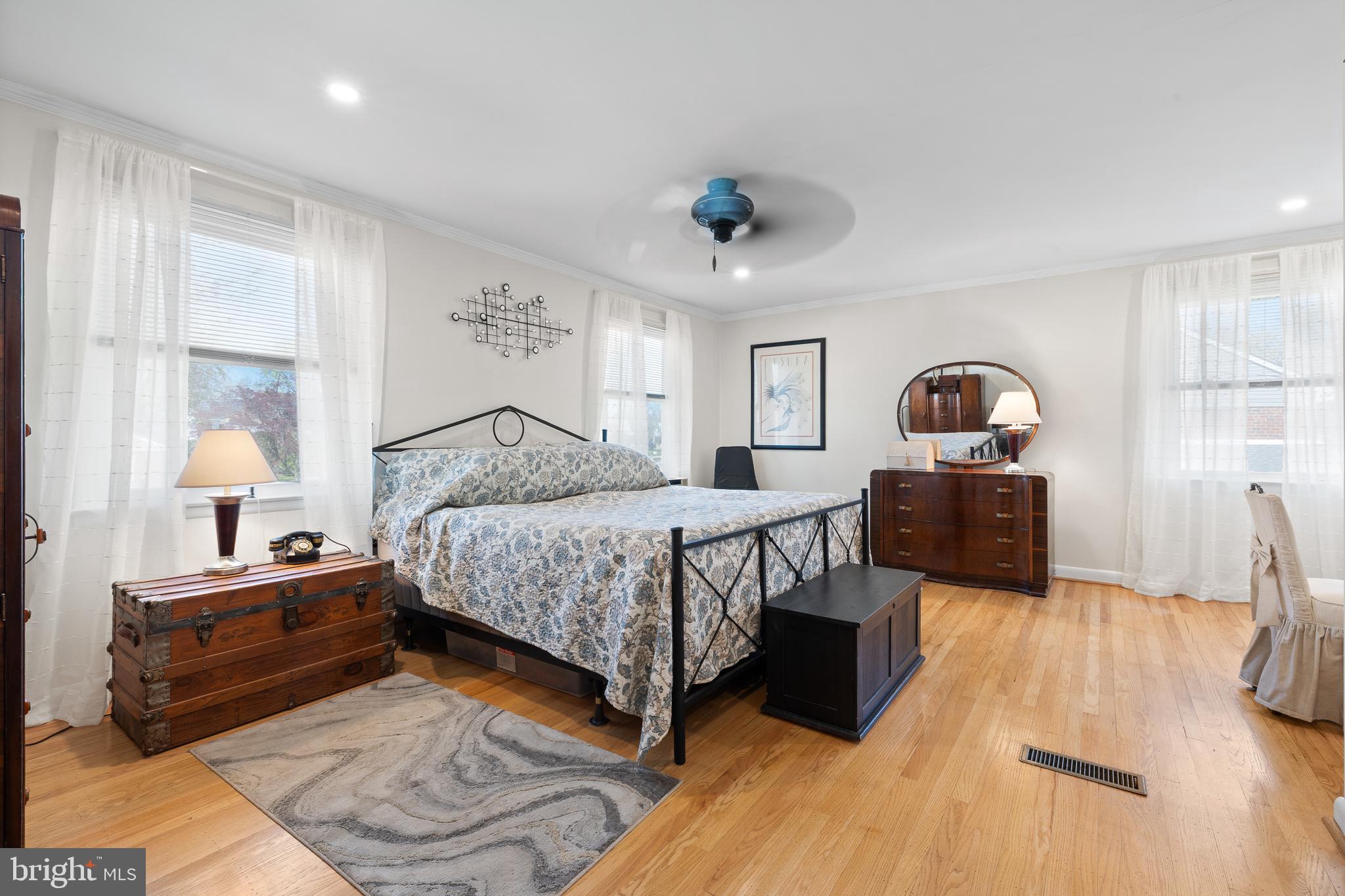 1411 Sandwood Road Conshohocken, PA 19428 - Photo 16 of 33 Owner's bedroom (2 rooms into one)