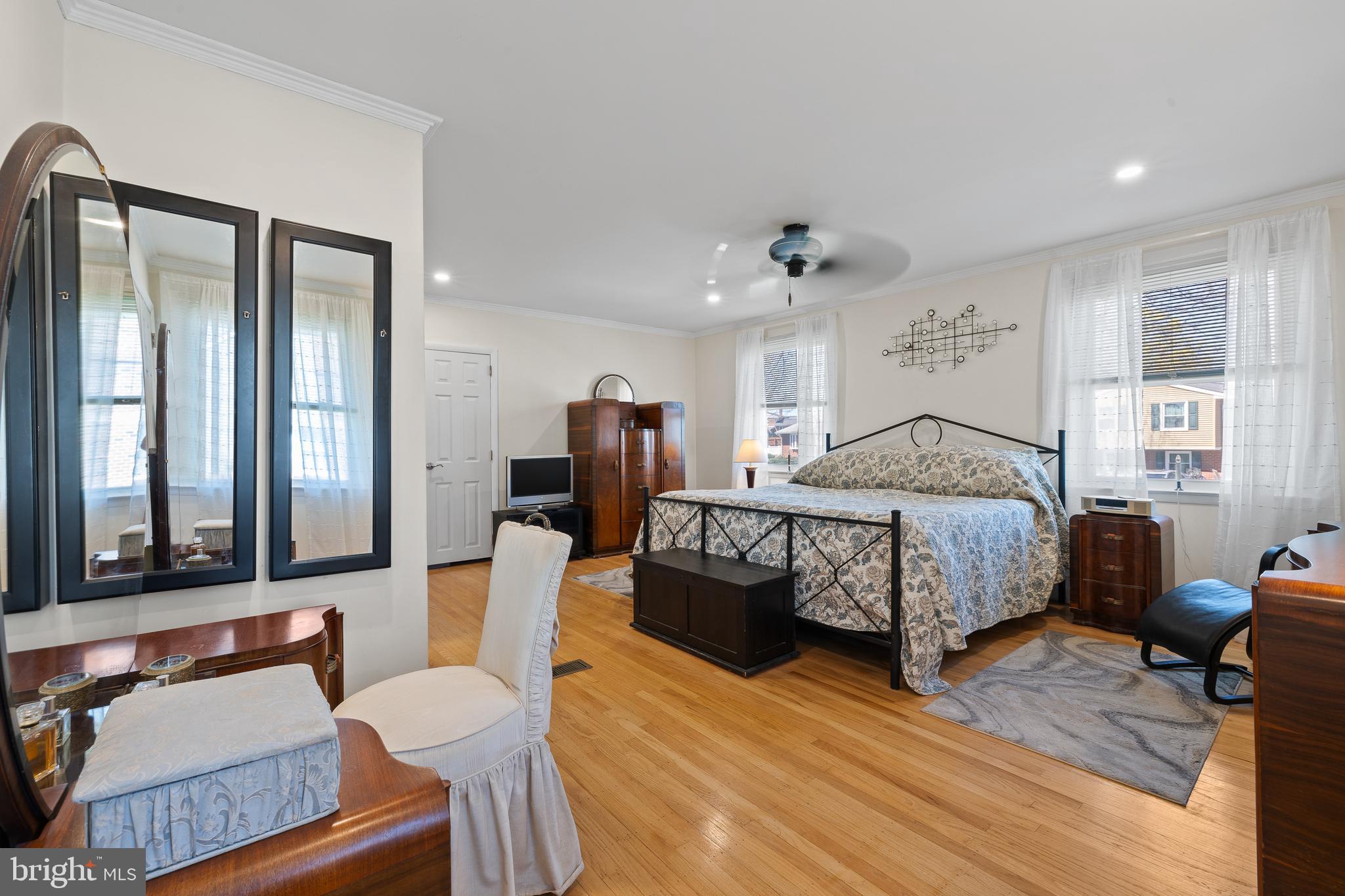 1411 Sandwood Road Conshohocken, PA 19428 - Photo 17 of 33 Owner's bedroom (2 rooms into one)