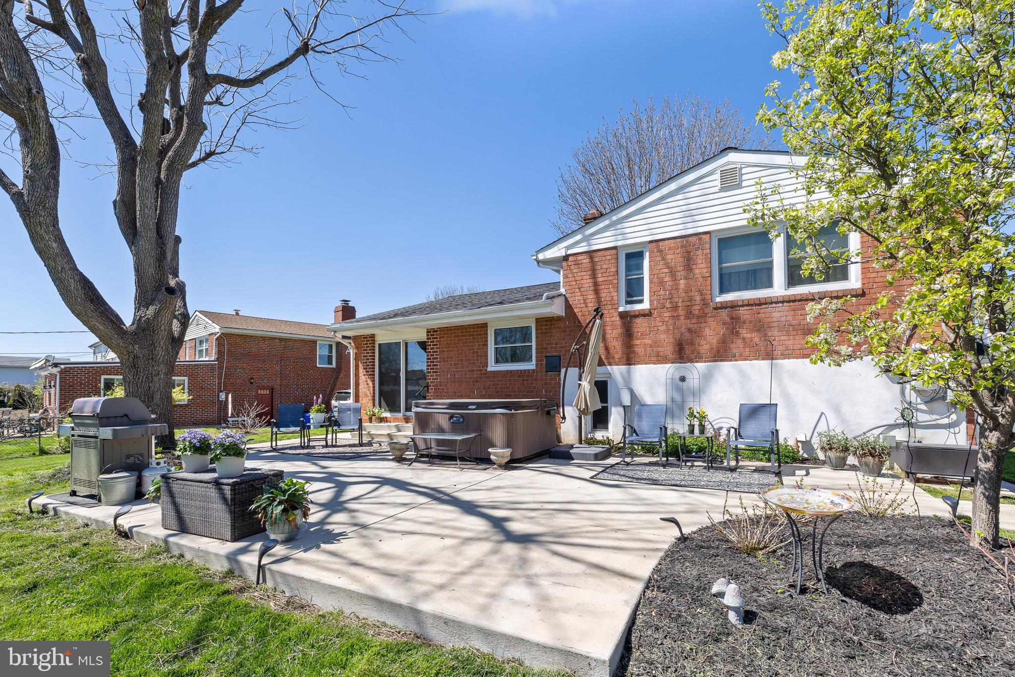 1411 Sandwood Road Conshohocken, PA 19428 - Photo 27 of 33 New patio
