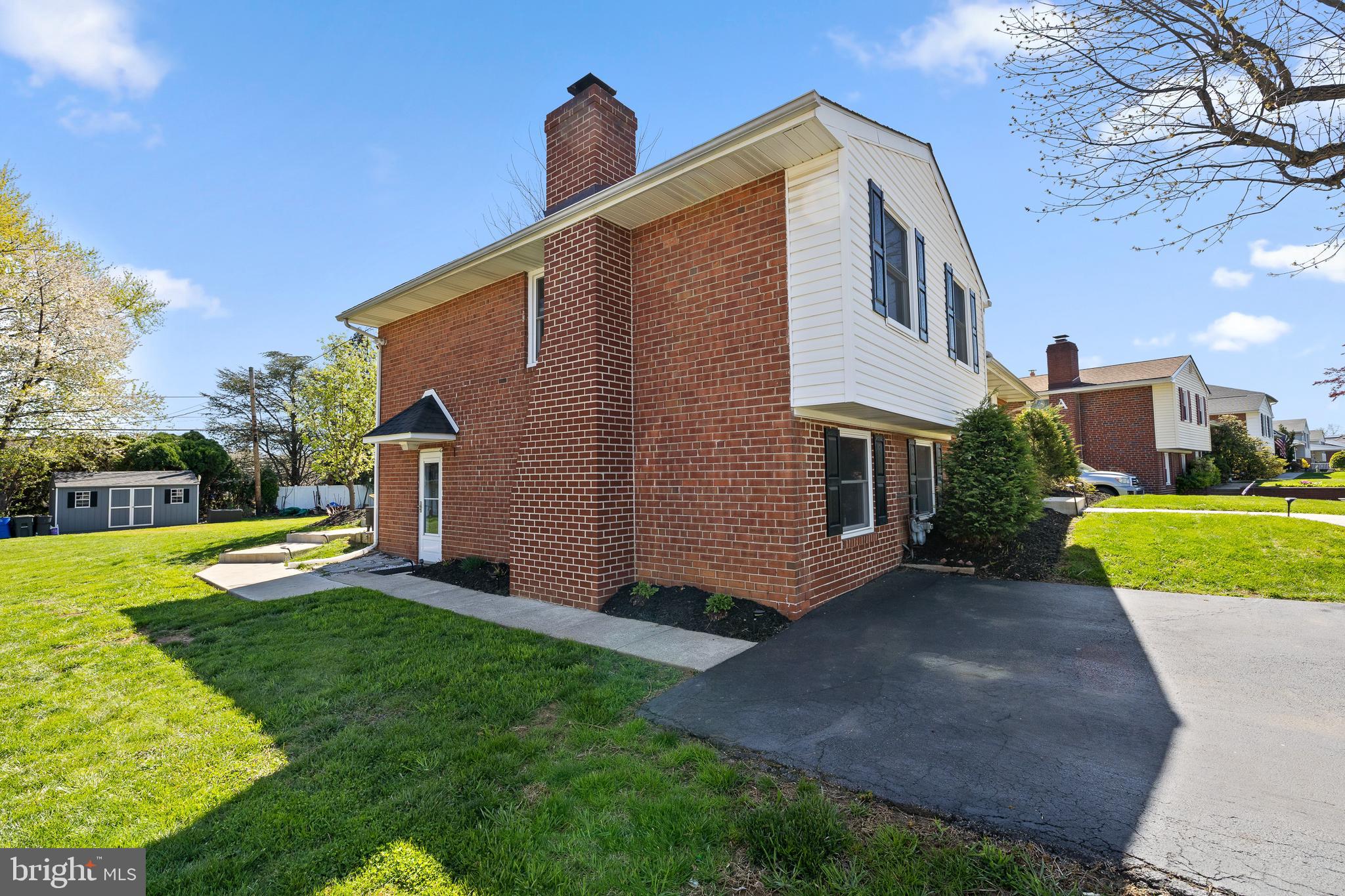 1411 Sandwood Road Conshohocken, PA 19428 - Photo 29 of 33 Exceptionally maintained