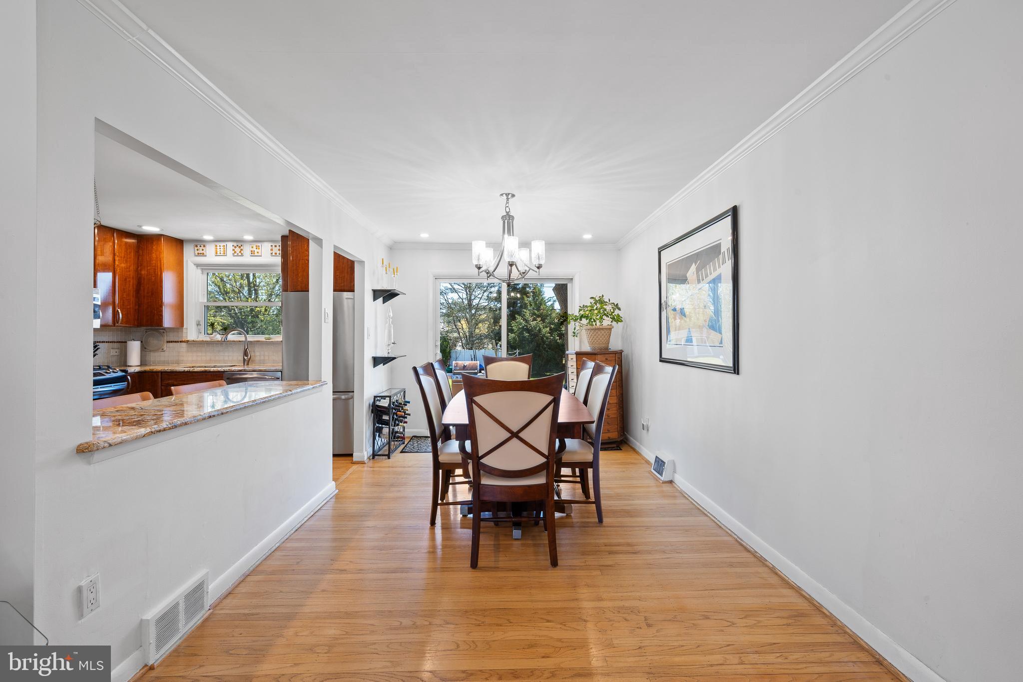 1411 Sandwood Road Conshohocken, PA 19428 - Photo 7 of 33 Dining room