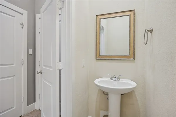 $229,900 | 3513 Topango Drive, Pasadena, TX 77504